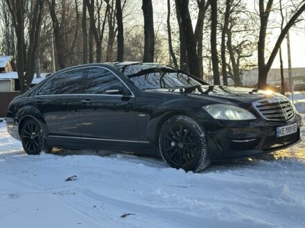 Чорний Мерседес С Клас, об'ємом двигуна 5.5 л та пробігом 298 тис. км за 9200 $, фото 1 на Automoto.ua