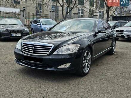 Чорний Мерседес С Клас, об'ємом двигуна 4.66 л та пробігом 236 тис. км за 8888 $, фото 1 на Automoto.ua