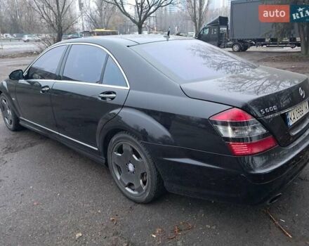 Чорний Мерседес С Клас, об'ємом двигуна 5.5 л та пробігом 168 тис. км за 15000 $, фото 1 на Automoto.ua
