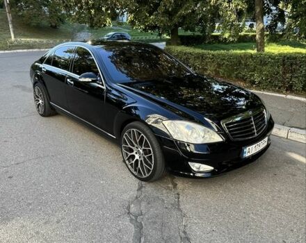 Чорний Мерседес С Клас, об'ємом двигуна 5.5 л та пробігом 300 тис. км за 11000 $, фото 1 на Automoto.ua