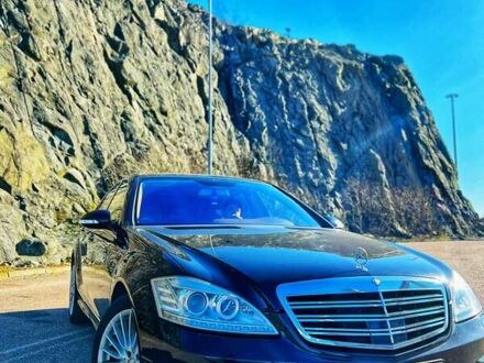 Мерседес С Клас 2007 у Києві на Automoto.ua Чорний Мерседес С Клас, об'ємом двигуна 4.2 л та пробігом 378 тис. км за 12000 $, фото 1 на Automoto.ua
