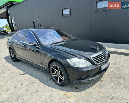 Чорний Мерседес С Клас, об'ємом двигуна 0 л та пробігом 330 тис. км за 10000 $, фото 1 на Automoto.ua