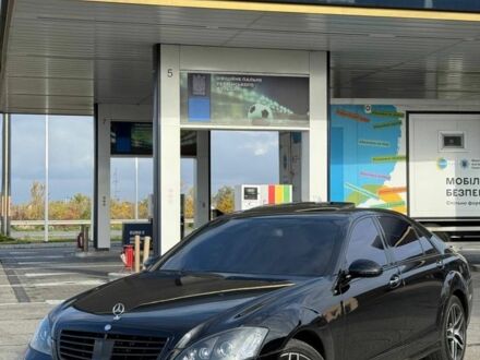 Мерседес С Класс 2007 в Днепре (Днепропетровске) на Automoto.ua Черный Мерседес С Класс, объемом двигателя 0 л и пробегом 353 тыс. км за 11999 $, фото 1 на Automoto.ua