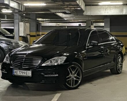 Черный Мерседес С Класс, объемом двигателя 5.5 л и пробегом 91 тыс. км за 17500 $, фото 1 на Automoto.ua