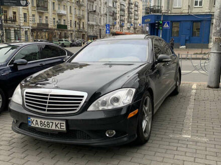 Мерседес С Класс 2007 в Киеве на Automoto.ua Черный Мерседес С Класс, объемом двигателя 5.5 л и пробегом 160 тыс. км за 13500 $, фото 1 на Automoto.ua