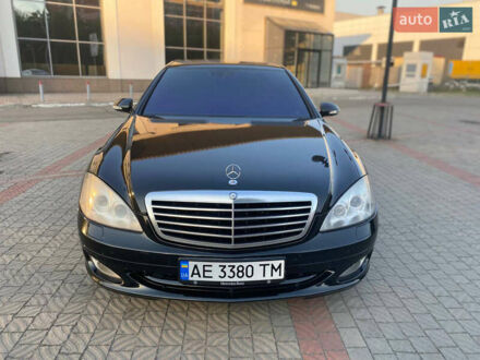 Мерседес С Клас 2007 у Дніпро (Дніпропетровську) на Automoto.ua Чорний Мерседес С Клас, об'ємом двигуна 4.66 л та пробігом 186 тис. км за 10700 $, фото 1 на Automoto.ua