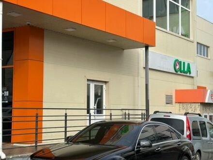 Черный Мерседес С Класс, объемом двигателя 5.46 л и пробегом 354 тыс. км за 9400 $, фото 1 на Automoto.ua