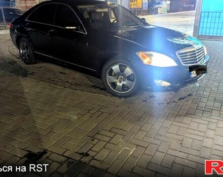 Чорний Мерседес С Клас, об'ємом двигуна 4.7 л та пробігом 212 тис. км за 22000 $, фото 1 на Automoto.ua