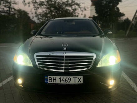Чорний Мерседес С Клас, об'ємом двигуна 5.46 л та пробігом 200 тис. км за 11500 $, фото 1 на Automoto.ua