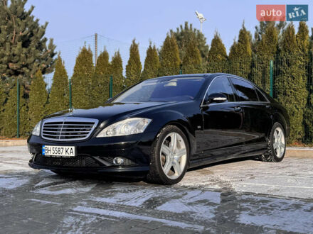 Черный Мерседес С Класс, объемом двигателя 5.5 л и пробегом 150 тыс. км за 16700 $, фото 1 на Automoto.ua