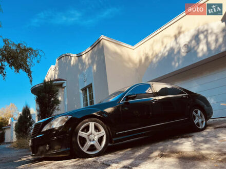 Черный Мерседес С Класс, объемом двигателя 4.7 л и пробегом 311 тыс. км за 13500 $, фото 1 на Automoto.ua