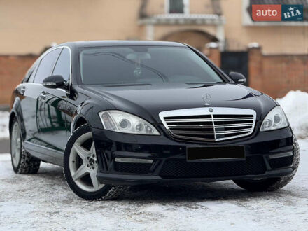 Чорний Мерседес С Клас, об'ємом двигуна 4.7 л та пробігом 202 тис. км за 10999 $, фото 1 на Automoto.ua