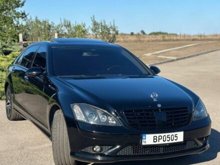 Мерседес С Клас 2007 у Новомосковске на Automoto.ua Чорний Мерседес С Клас, об'ємом двигуна 5.5 л та пробігом 351 тис. км за 11200 $, фото 1 на Automoto.ua