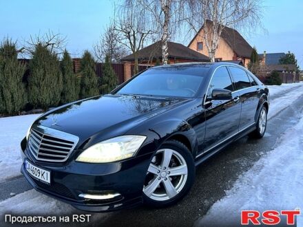 Чорний Мерседес С Клас, об'ємом двигуна 3.5 л та пробігом 19700 тис. км за 13700 $, фото 1 на Automoto.ua