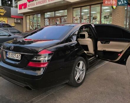 Чорний Мерседес С Клас, об'ємом двигуна 5.51 л та пробігом 270 тис. км за 10800 $, фото 1 на Automoto.ua