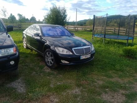 Черный Мерседес С Класс, объемом двигателя 0 л и пробегом 290 тыс. км за 9999 $, фото 1 на Automoto.ua