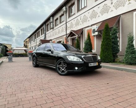 Чорний Мерседес С Клас, об'ємом двигуна 5.5 л та пробігом 330 тис. км за 10000 $, фото 1 на Automoto.ua