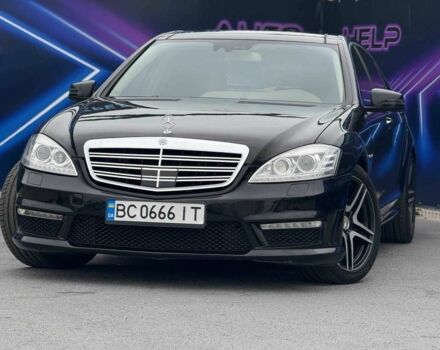 Черный Мерседес С Класс, объемом двигателя 5.5 л и пробегом 265 тыс. км за 10499 $, фото 1 на Automoto.ua