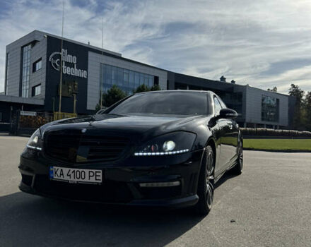 Чорний Мерседес С Клас, об'ємом двигуна 5.51 л та пробігом 254 тис. км за 11000 $, фото 1 на Automoto.ua