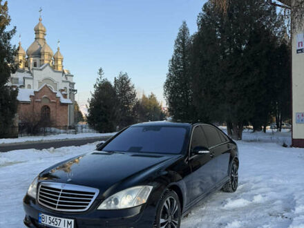 Черный Мерседес С Класс, объемом двигателя 3.5 л и пробегом 209 тыс. км за 11999 $, фото 1 на Automoto.ua