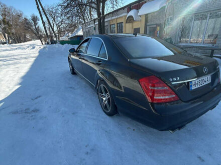 Черный Мерседес С Класс, объемом двигателя 6.2 л и пробегом 138 тыс. км за 17200 $, фото 1 на Automoto.ua