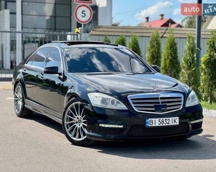 Черный Мерседес С Класс, объемом двигателя 5.5 л и пробегом 360 тыс. км за 12500 $, фото 1 на Automoto.ua