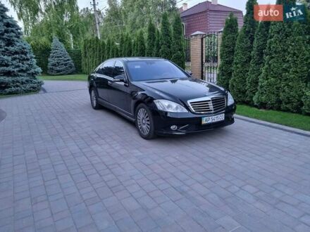 Чорний Мерседес С Клас, об'ємом двигуна 5.5 л та пробігом 132 тис. км за 21500 $, фото 1 на Automoto.ua