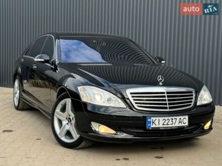 Черный Мерседес С Класс, объемом двигателя 5.46 л и пробегом 197 тыс. км за 16500 $, фото 1 на Automoto.ua