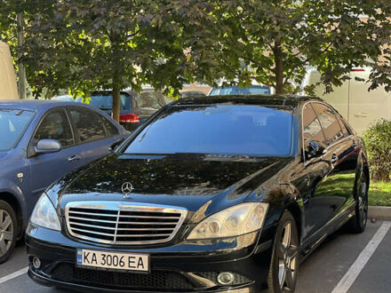 Мерседес С Класс 2008 в Киеве на Automoto.ua Черный Мерседес С Класс, объемом двигателя 5.5 л и пробегом 343 тыс. км за 9999 $, фото 1 на Automoto.ua
