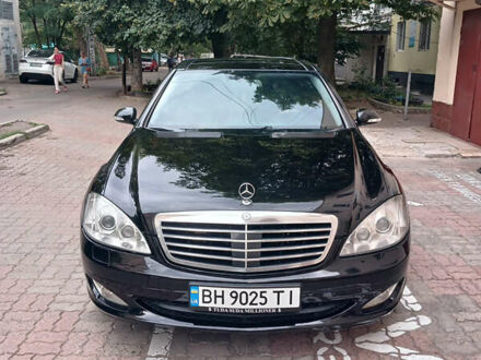 Чорний Мерседес С Клас, об'ємом двигуна 5.5 л та пробігом 375 тис. км за 9800 $, фото 1 на Automoto.ua