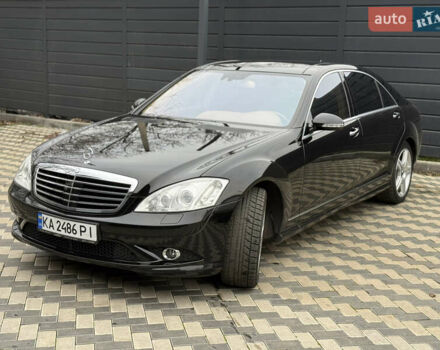 Черный Мерседес С Класс, объемом двигателя 5.46 л и пробегом 70 тыс. км за 20500 $, фото 1 на Automoto.ua