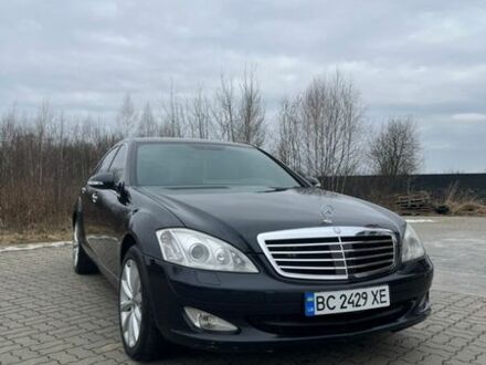 Чорний Мерседес С Клас, об'ємом двигуна 3 л та пробігом 248 тис. км за 14000 $, фото 1 на Automoto.ua