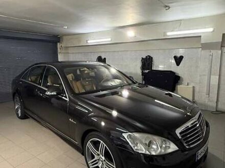 Чорний Мерседес С Клас, об'ємом двигуна 6.21 л та пробігом 137 тис. км за 18000 $, фото 1 на Automoto.ua