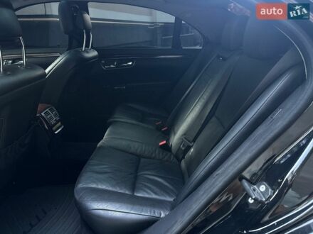 Чорний Мерседес С Клас, об'ємом двигуна 5.5 л та пробігом 295 тис. км за 8500 $, фото 1 на Automoto.ua