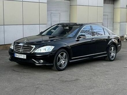 Чорний Мерседес С Клас, об'ємом двигуна 5.5 л та пробігом 230 тис. км за 12900 $, фото 1 на Automoto.ua