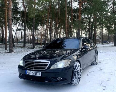 Черный Мерседес С Класс, объемом двигателя 5.5 л и пробегом 32000 тыс. км за 10800 $, фото 1 на Automoto.ua