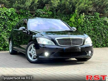 Мерседес С Класс 2008 в Покровском на Automoto.ua Черный Мерседес С Класс, объемом двигателя 5.5 л и пробегом 300 тыс. км за 12000 $, фото 1 на Automoto.ua
