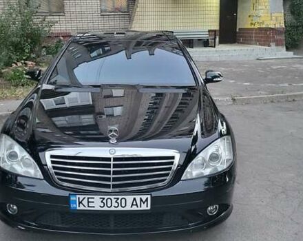 Чорний Мерседес С Клас, об'ємом двигуна 5.5 л та пробігом 150 тис. км за 15000 $, фото 1 на Automoto.ua