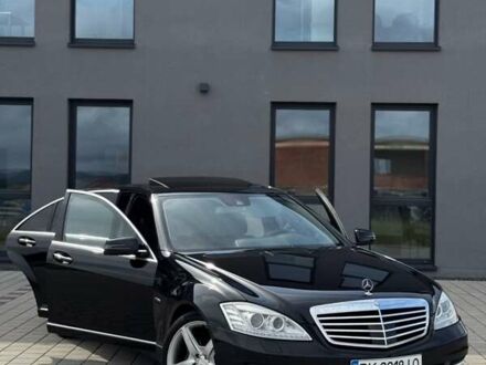 Черный Мерседес С Класс, объемом двигателя 2.99 л и пробегом 370 тыс. км за 14750 $, фото 1 на Automoto.ua