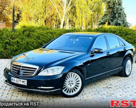 Черный Мерседес С Класс, объемом двигателя 3 л и пробегом 347 тыс. км за 14500 $, фото 1 на Automoto.ua
