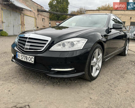 Чорний Мерседес С Клас, об'ємом двигуна 5.46 л та пробігом 252 тис. км за 18000 $, фото 1 на Automoto.ua