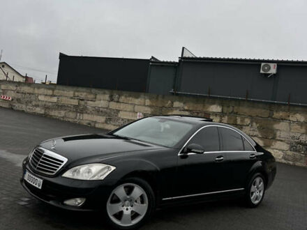 Черный Мерседес С Класс, объемом двигателя 2.99 л и пробегом 295 тыс. км за 14500 $, фото 1 на Automoto.ua