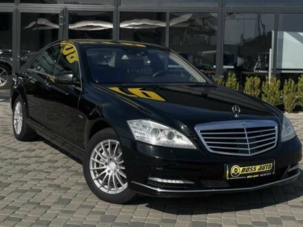 Чорний Мерседес С Клас, об'ємом двигуна 3 л та пробігом 455 тис. км за 16550 $, фото 1 на Automoto.ua