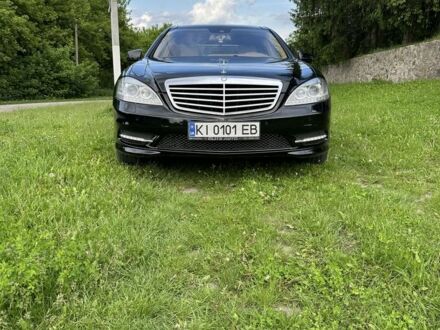 Мерседес С Класс 2010 в Василькове на Automoto.ua Черный Мерседес С Класс, объемом двигателя 5.5 л и пробегом 152 тыс. км за 18650 $, фото 1 на Automoto.ua
