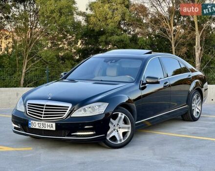 Черный Мерседес С Класс, объемом двигателя 5.5 л и пробегом 370 тыс. км за 13990 $, фото 1 на Automoto.ua
