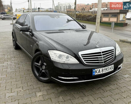 Черный Мерседес С Класс, объемом двигателя 3.5 л и пробегом 80 тыс. км за 19000 $, фото 1 на Automoto.ua