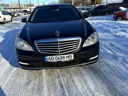 Чорний Мерседес С Клас, об'ємом двигуна 5.5 л та пробігом 31400 тис. км за 15000 $, фото 1 на Automoto.ua