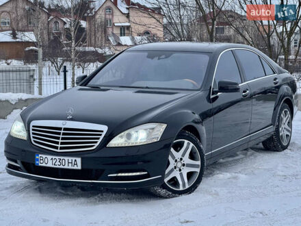 Черный Мерседес С Класс, объемом двигателя 5.46 л и пробегом 370 тыс. км за 13500 $, фото 1 на Automoto.ua