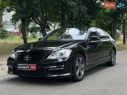 Мерседес С Клас 2010 у Києві на Automoto.ua Чорний Мерседес С Клас, об'ємом двигуна 5 л та пробігом 240 тис. км за 13940 $, фото 1 на Automoto.ua