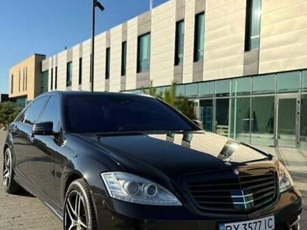 Черный Мерседес С Класс, объемом двигателя 5.46 л и пробегом 241 тыс. км за 16500 $, фото 1 на Automoto.ua